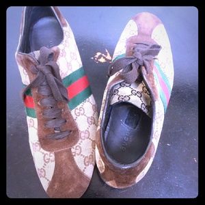 Women's Gucci sneakers